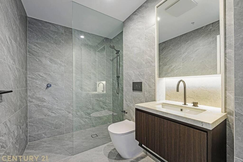 Premium 3bed Luxury With Infinity Pool & Gym Apartment