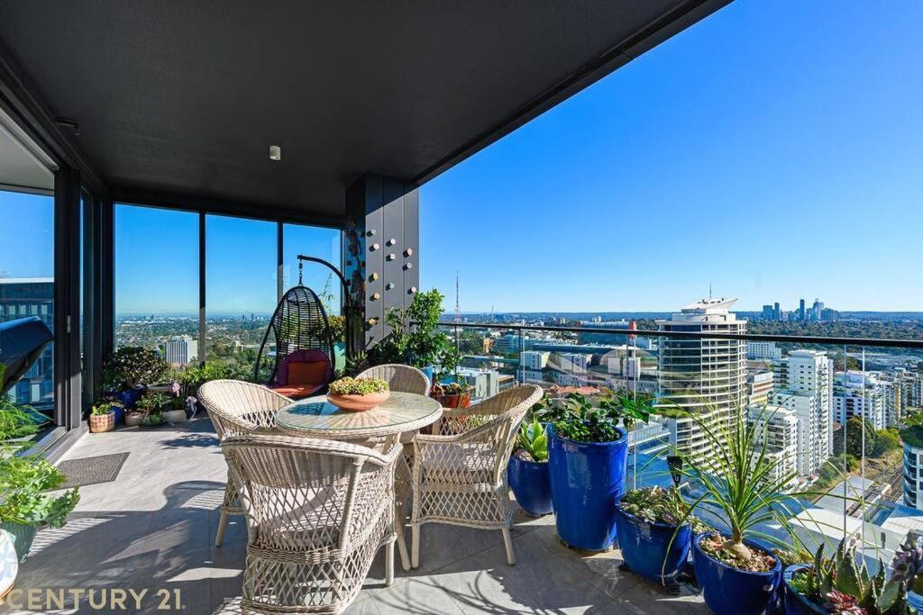 Premium 3bed Luxury With Infinity Pool & Gym Apartment Sydney